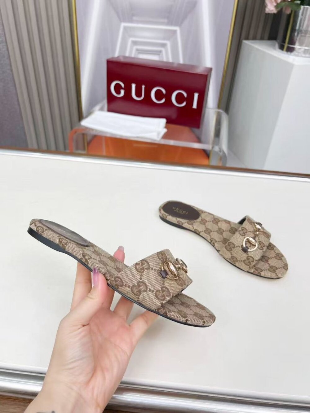Gucci Sandals With Box - Picture 5 of 6